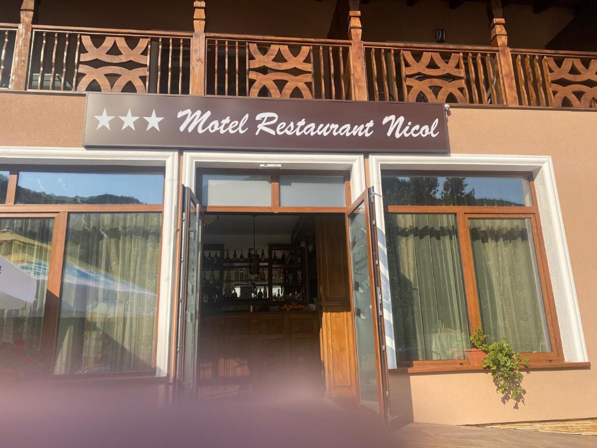 Motel Restaurant Nicol Armenis エクステリア 写真